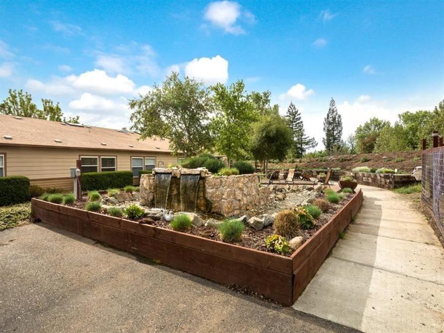 Healdsburg, A Pacifica Senior Living Community - Gallery Image 4