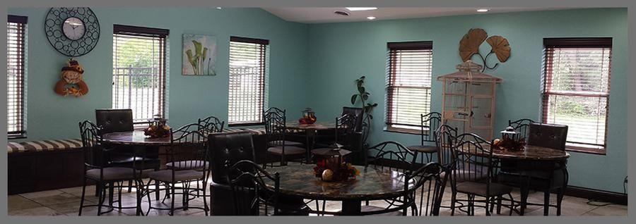 Life's Journey Senior Living - Mattoon - Gallery Image 3