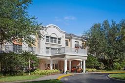 Tampa Gardens Senior Living - Gallery Image 2