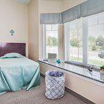 Ludington Woods Assisted Living & Memory Care - Gallery Image 4