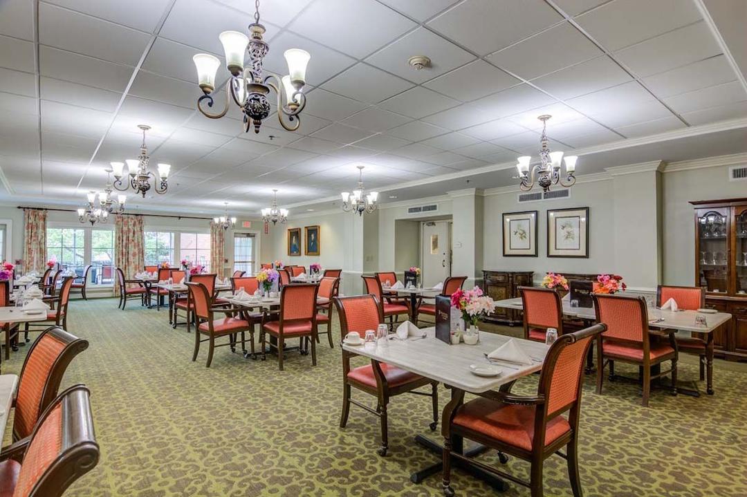 Commonwealth Senior Living at the Ballentine - Gallery Image 2