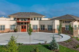 MorningStar Assisted Living & Memory Care at Jordan Creek - Gallery Image 2