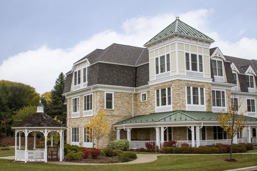 Sunrise Assisted Living of Bloomfield Hills - Gallery Image 3