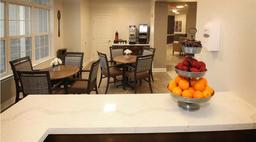 Sundale Senior Living of The Woodlands - Gallery Image 6