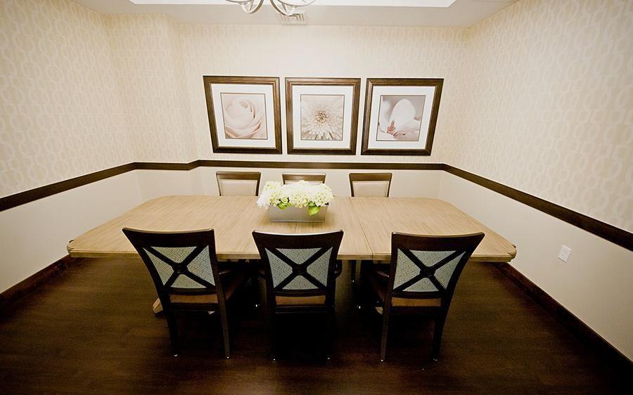 Hidden Valley Assisted Living & Memory Care - Gallery Image 5