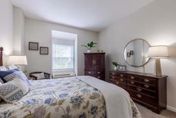 Commonwealth Senior Living at Stratford House - Gallery Image 2