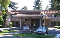 Redwood Villa Retirement Residence - Gallery Image 5