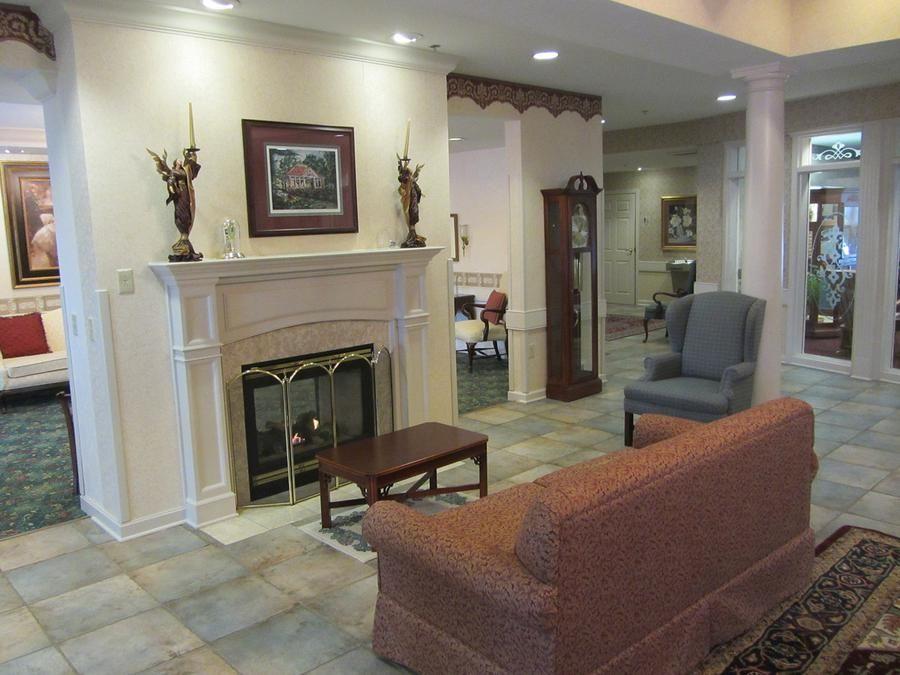 Liberty Arms Assisted Living - Gallery Image 6