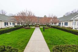 Commonwealth Senior Living at Haddam - Gallery Image 1