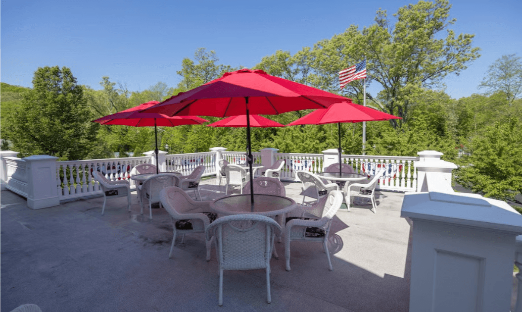 Commonwealth Senior Living at Haddam - Gallery Image 4