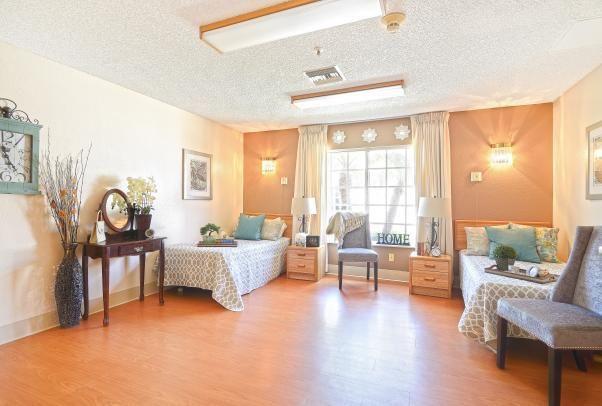 Crescent Landing at Santa Ana Memory Care - Gallery Image 6