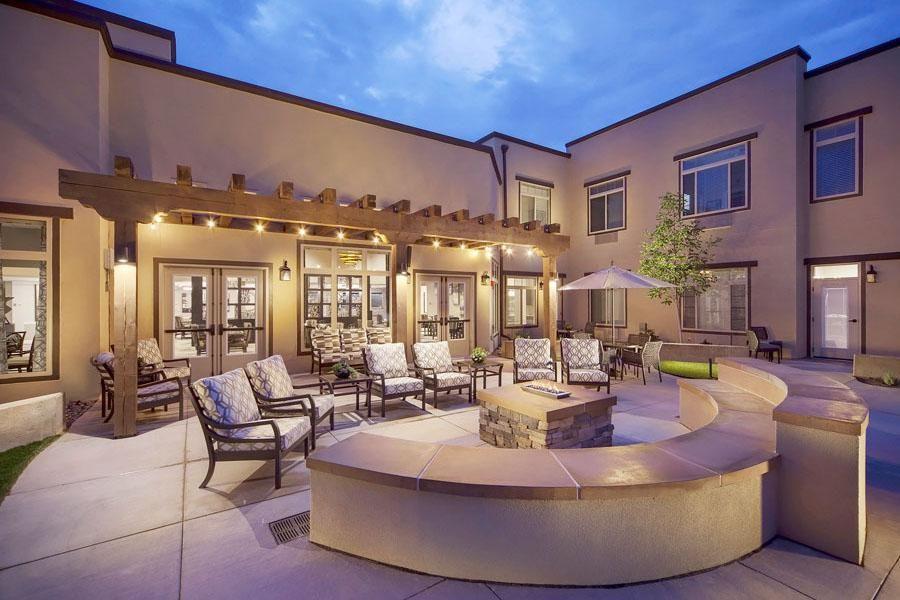 MorningStar Assisted Living & Memory Care of Rio Rancho - Gallery Image 2