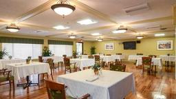 Miami Lakes Retirement Home - Gallery Image 3