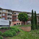 Hart Park Square Senior Living - Gallery Image 5