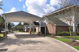 Oak Park Village Senior Living at Slidell - Gallery Image 5