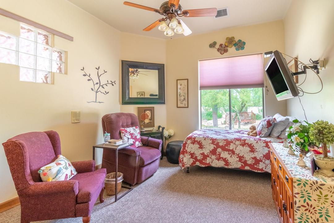 Crismon Peaks Assisted Living - Gallery Image 2