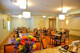 Knollwood Pointe Assisted Living & Memory Care - Gallery Image 2