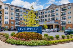 Overture Providence 55+ Apartment Homes - Gallery Image 5