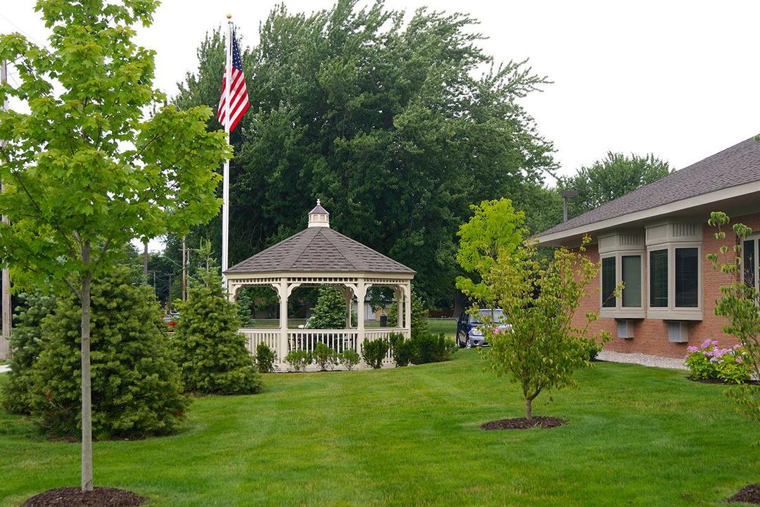 Appledorn Assisted Living Center North - Gallery Image 1