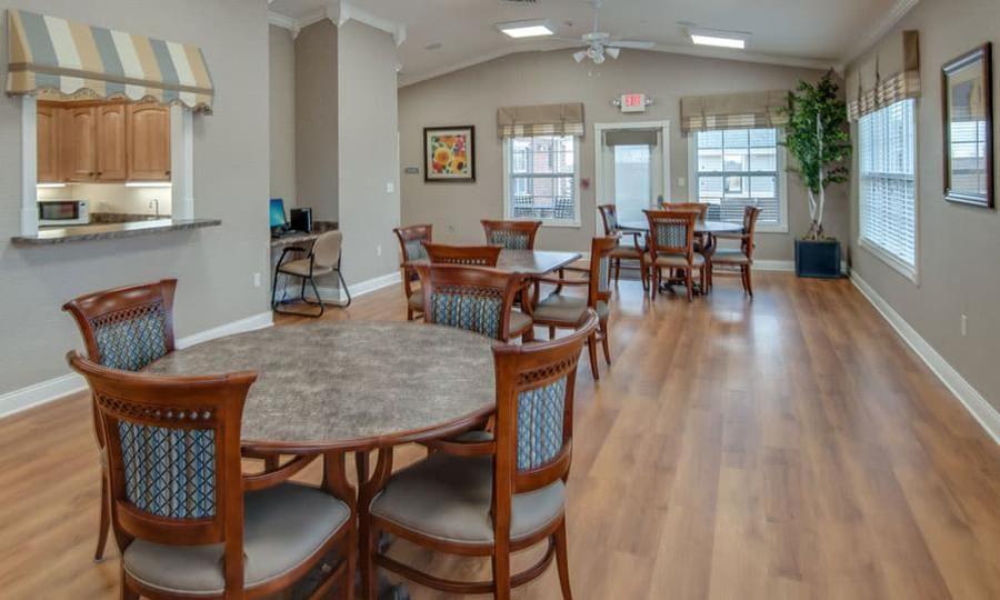 La Bonne Maison Senior Living - Gallery Image 5