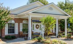 Azalea Court Senior Living - Gallery Image 2