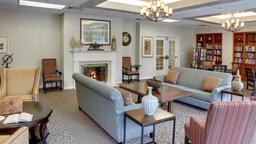 Atria East Northport - Gallery Image 6