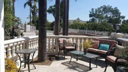 Alta Vista Manor - Gallery Image 1