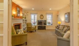 Auxiliary House - Gallery Image 3