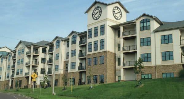 VILLAGE SHALOM - Independent Living - Gallery Image 3