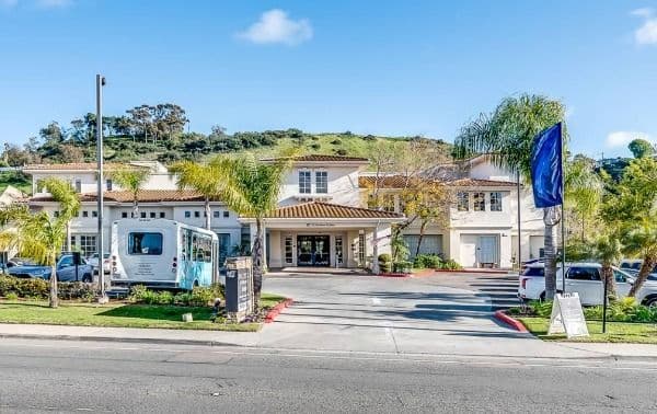 Bonita Villa Senior Living by Pacifica - Gallery Image 6