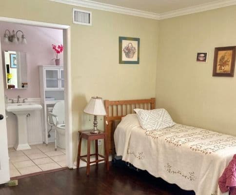 Lucie'S Cozy Cottage - Gallery Image 3