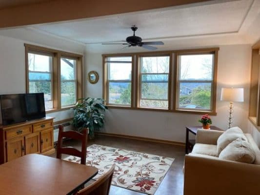Elite Care at Oatfield Estates - Gallery Image 5