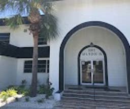Best Care Senior Living at St Pete - Gallery Image 2