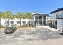 Best Care Senior Living at St Pete - Gallery Image 1