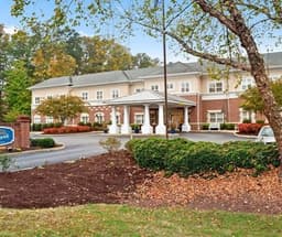 Charter Senior Living of Newport News - Gallery Image 6