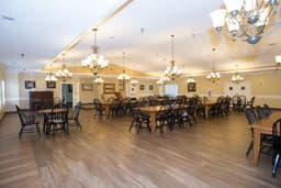 Quillen Manor Assisted Living and Villas - Gallery Image 4