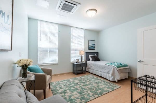 VICTORIAN AT RIVERSIDE - Gallery Image 1