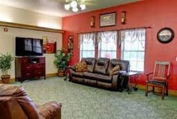Avista Senior Living Lake Havasu - Gallery Image 6