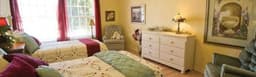 Gracious Granny'S - Gallery Image 1