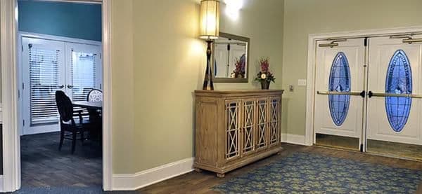 COUNTRY VILLAGE SENIOR LIVING - Gallery Image 3