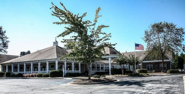 Lakes of Gainesville Assisted Living - Gallery Image 3