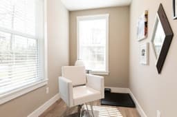 Story Cottage At Carey Grove - Gallery Image 6