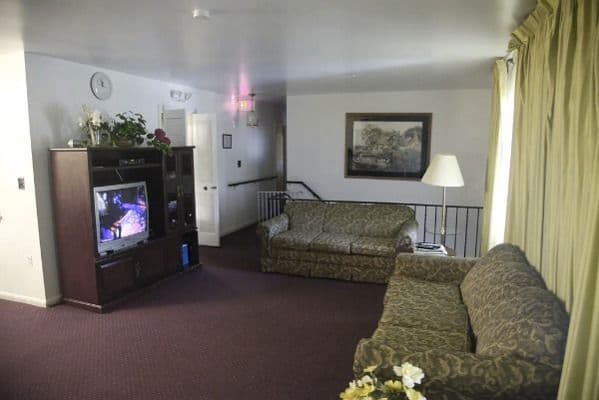Angel Assisted Living College Park - Gallery Image 4