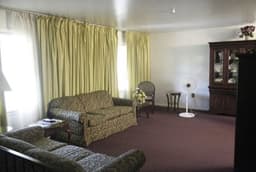 Angel Assisted Living College Park - Gallery Image 2
