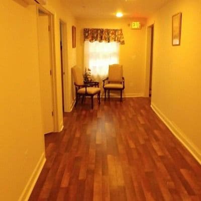 Magnolia House Assisted Living Facility - Gallery Image 1