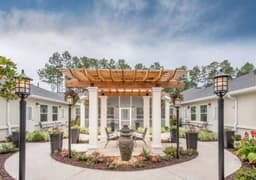 Benton House of Oviedo - Gallery Image 6