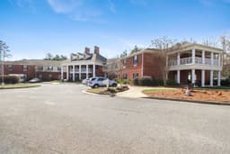 Oaks At Fayetteville - Gallery Image 2
