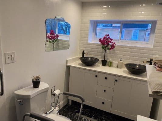 Evergreen Valley Assisted Living - Gallery Image 5