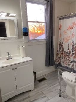 Evergreen Valley Assisted Living - Gallery Image 4