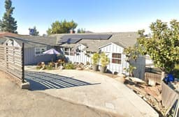 Senior Living Norwoods Hacienda Iii - Gallery Image 1